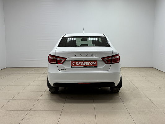 Lada (ВАЗ) Vesta 50 Anniversary, 2017 года, пробег 145540 км