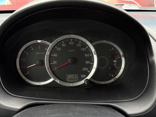 Mitsubishi L200 DC Intense, 2010 года, пробег 249000 км