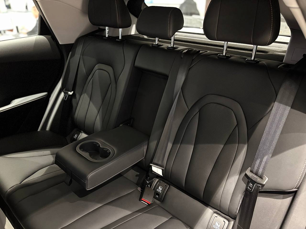 Omoda C5 Актив, серебряный