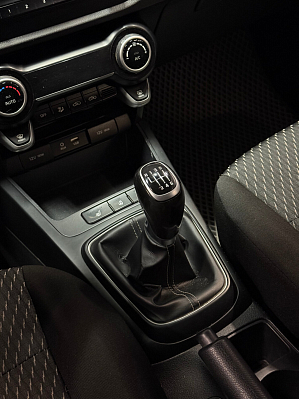 Kia Rio Luxe, 2018 года, пробег 140000 км