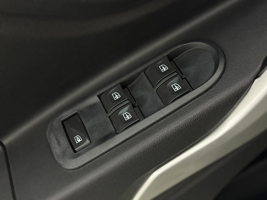Lada (ВАЗ) XRAY Comfort, 2019 года, пробег 168000 км