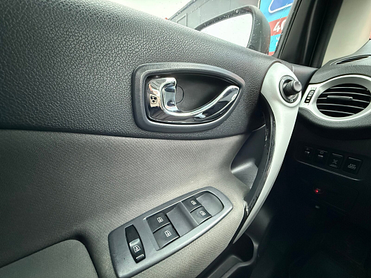 Renault Koleos Dynamique Confort 4x4, 2008 года, пробег 150222 км