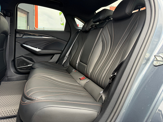 Geely Preface Флагман, 2024 года, пробег 17981 км