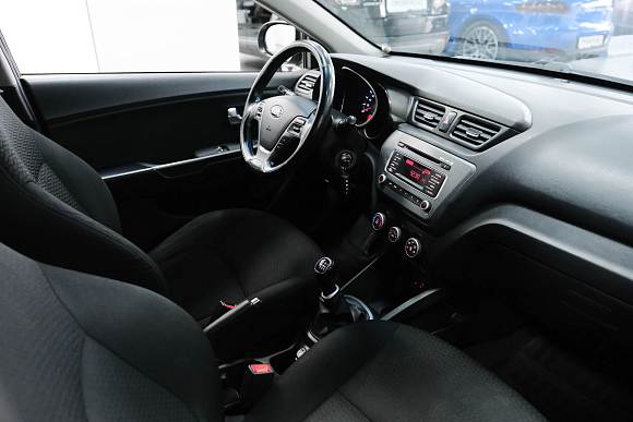 Kia Rio Luxe, 2015 года, пробег 182000 км