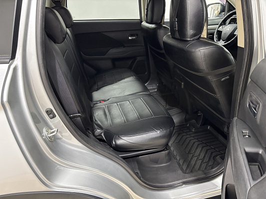 Mitsubishi Outlander Intense+, 2018 года, пробег 139803 км