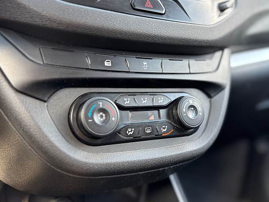 Lada (ВАЗ) Vesta Comfort, 2018 года, пробег 151700 км