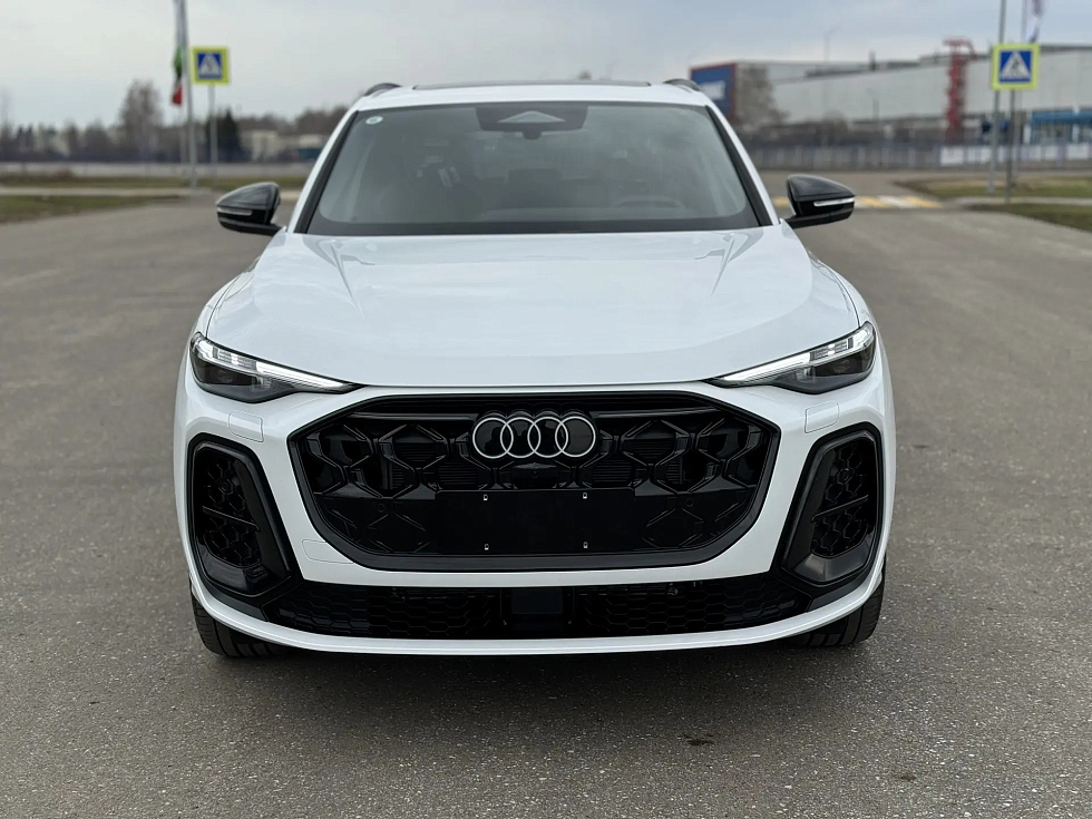 Audi Q5 Edition One TFSI quattro S tronic, белый