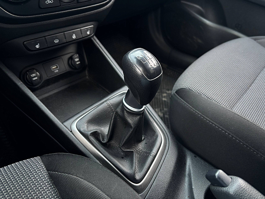 Hyundai Solaris Super Series + Winter, 2019 года, пробег 190147 км