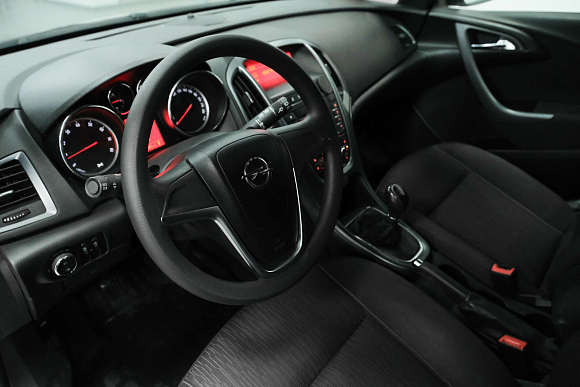 Opel Astra, 2012 года, пробег 146714 км
