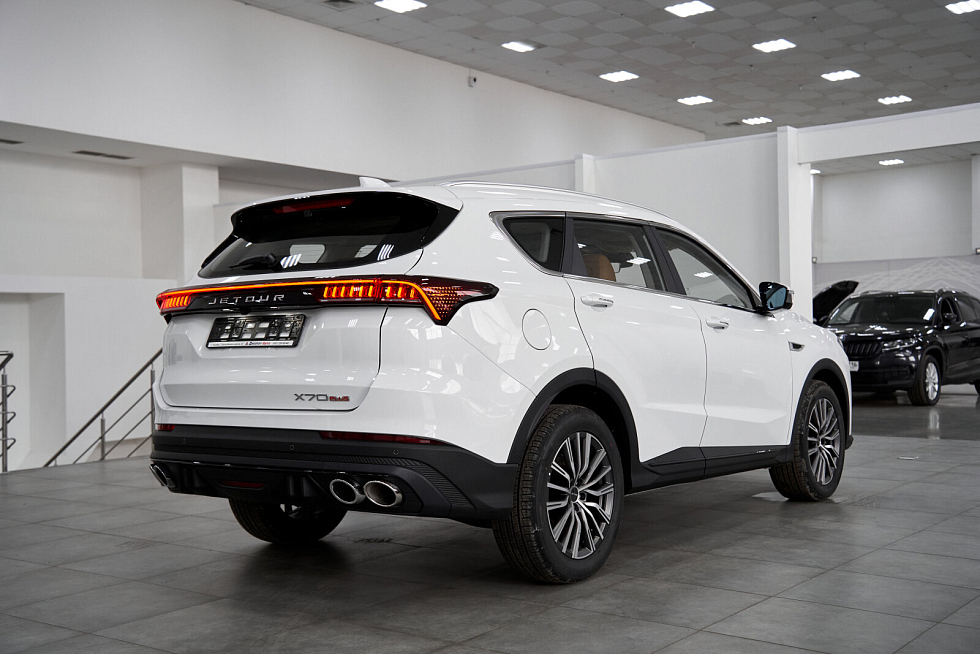 JETOUR X70+ Престиж, белый