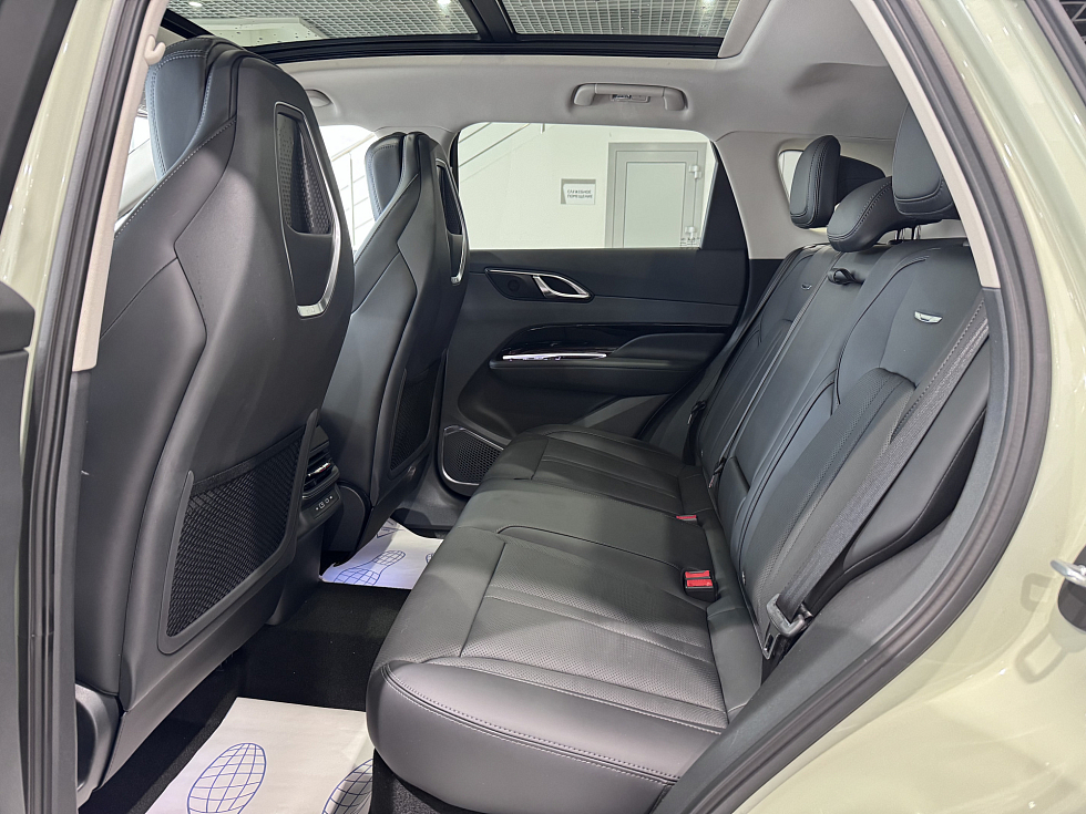 Hongqi HS3 Делюкс (Deluxe), зеленый