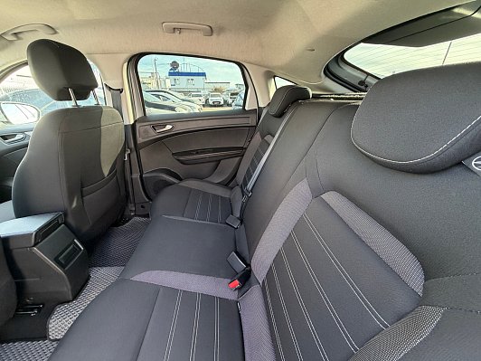 Renault Arkana Drive, 2021 года, пробег 125000 км