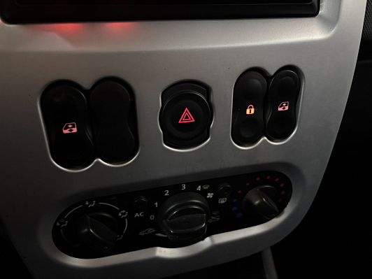 Renault Sandero, 2013 года, пробег 216847 км