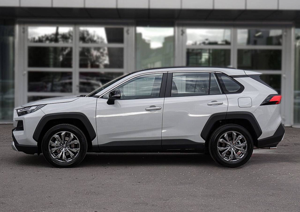 Toyota RAV4 Adventure, белый