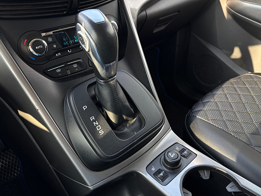 Ford Kuga Trend Plus, 2016 года, пробег 105000 км