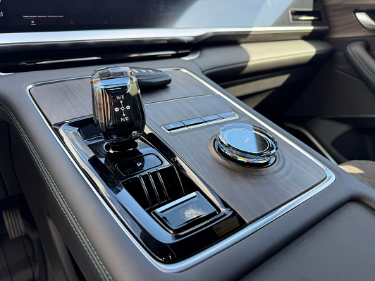 Geely Monjaro, 2025 года, пробег 11500 км