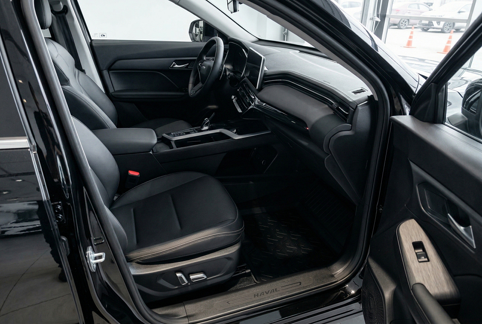 Haval Jolion Premium, черный