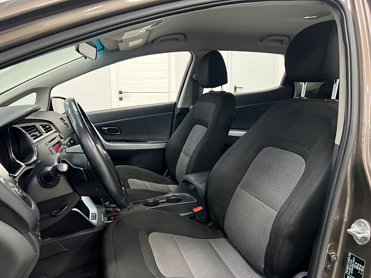 Kia Ceed Luxe, 2017 года, пробег 64605 км
