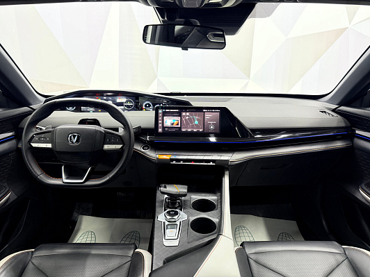 Changan UNI-V Комфорт, 2024 года, пробег 14063 км