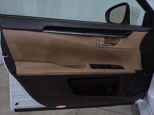 Lexus ES Comfort, 2016 года, пробег 244894 км