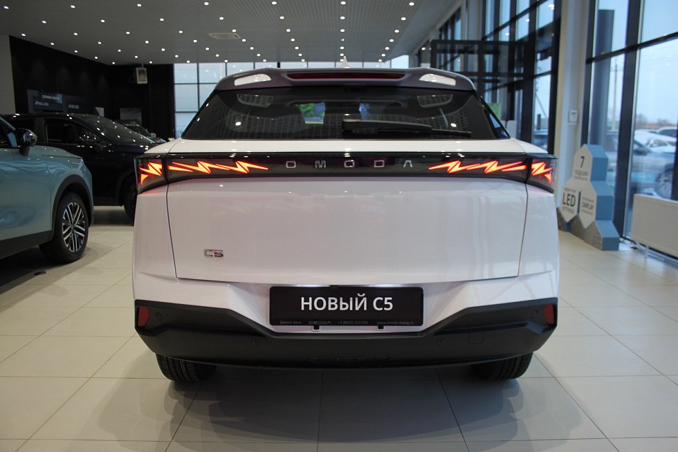 Omoda C5 Актив, белый