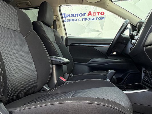 Mitsubishi Outlander Intense+, 2021 года, пробег 165000 км