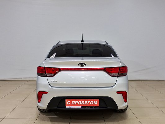 Kia Rio Luxe RED Line, 2017 года, пробег 143070 км