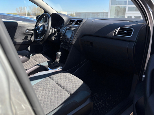 Volkswagen Polo SELECT, 2019 года, пробег 139531 км
