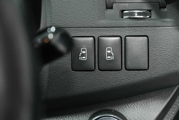 Toyota ISis, 2012 года, пробег 221686 км