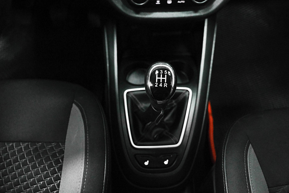 Lada (ВАЗ) Vesta Luxe Multimedia (2019-2021), 2018 года, пробег 144454 км