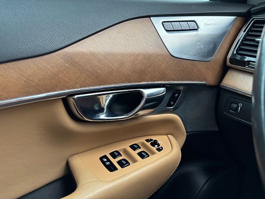 Volvo XC90 Inscription, 2015 года, пробег 97207 км