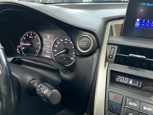 Lexus NX Progressive, 2017 года, пробег 223000 км