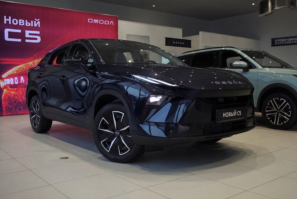 Omoda C5 Актив, черный