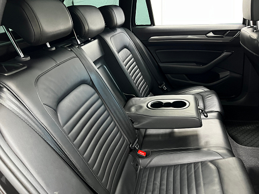 Volkswagen Passat, 2018 года, пробег 278760 км