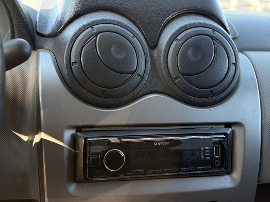 Renault Logan Expression, 2012 года, пробег 206602 км