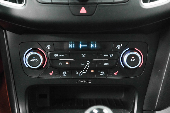Ford Focus SYNC Edition, 2017 года, пробег 200898 км