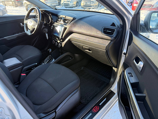 Kia Rio Luxe, 2015 года, пробег 151184 км