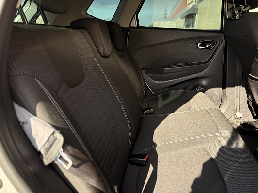 Renault Kaptur Drive, 2017 года, пробег 122213 км