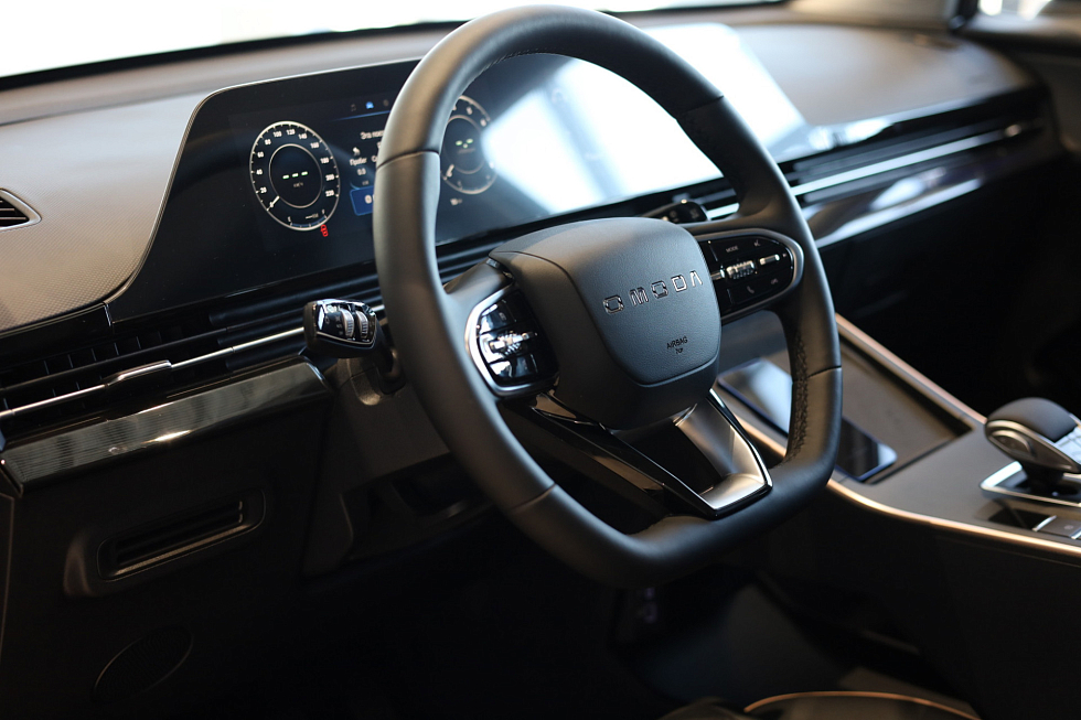 Omoda C5 Стиль (2024), черный