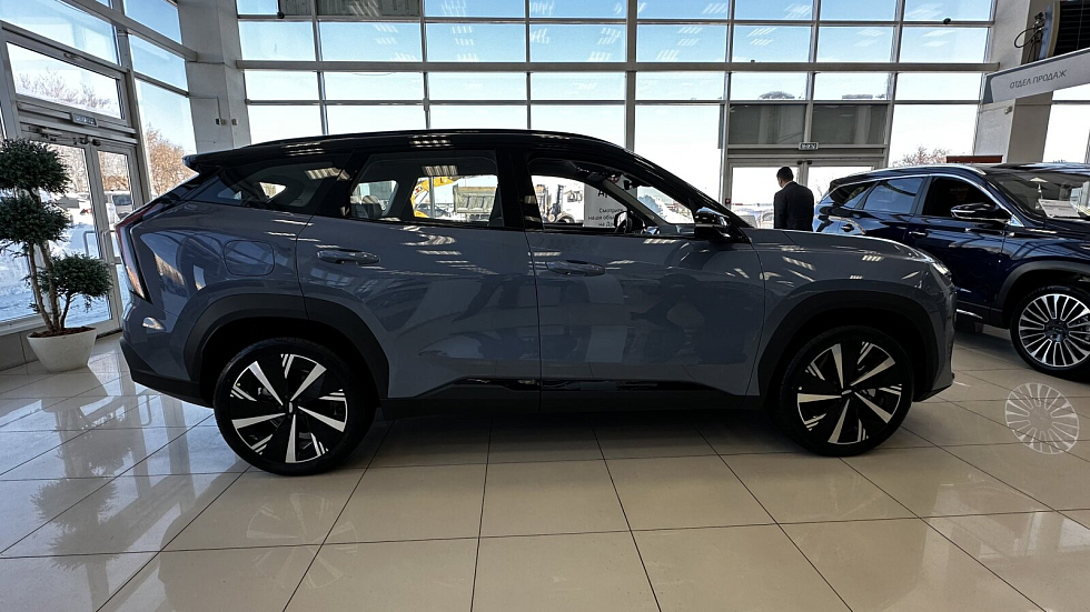 Geely Atlas Flagship Sport, серый