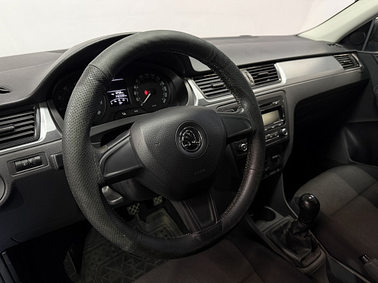 Skoda Rapid, 2014 года, пробег 142000 км