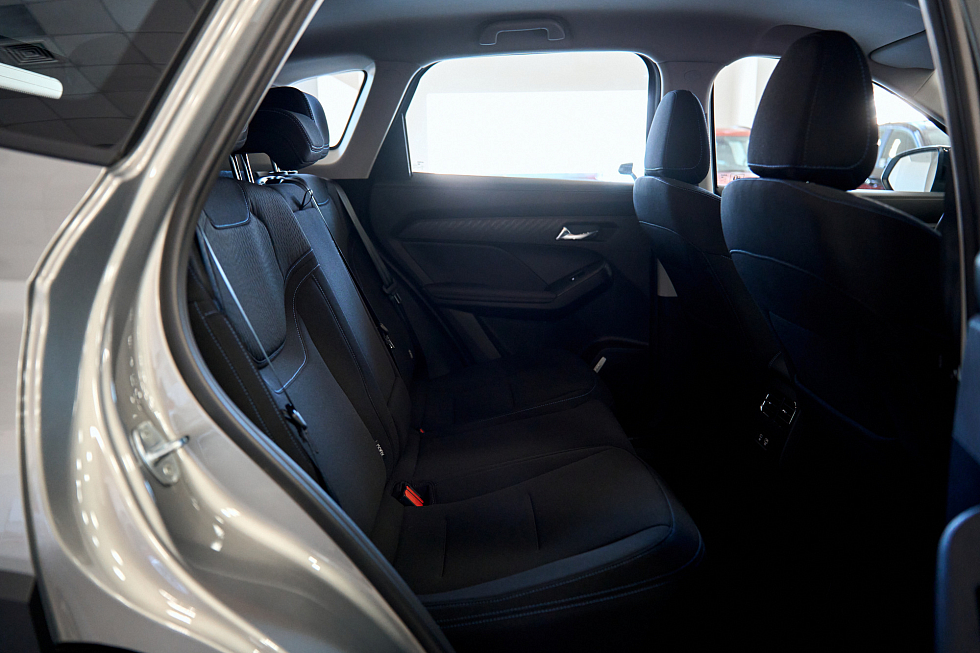Haval Jolion Премиум, серый