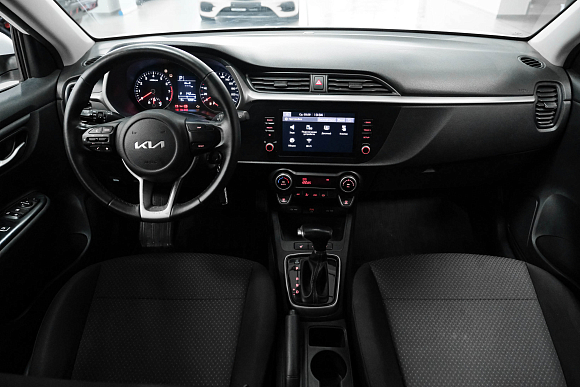 Kia Rio Style, 2021 года, пробег 70065 км