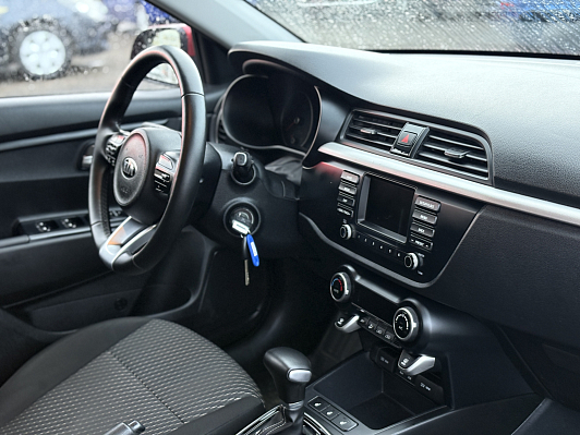 Kia Rio Luxe, 2019 года, пробег 149639 км