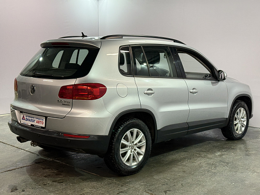 Volkswagen Tiguan Avenue, 2013 года, пробег 201000 км