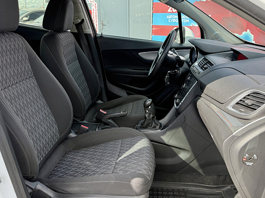 Opel Mokka Essentia, 2014 года, пробег 199314 км