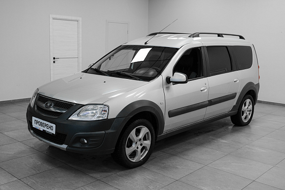 Lada (ВАЗ) Largus Quest (5 мест), 2018 года, пробег 136000 км