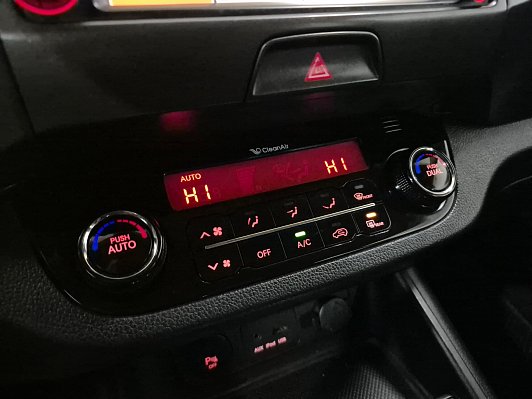 Kia Sportage Prestige, 2013 года, пробег 219069 км