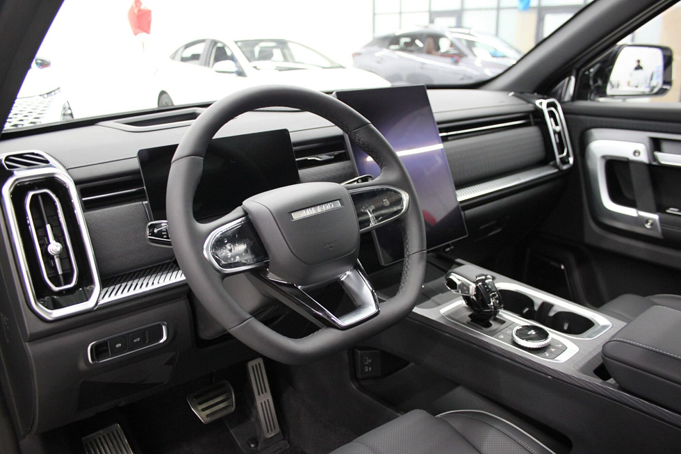 Jaecoo J7 Престиж, серебряный