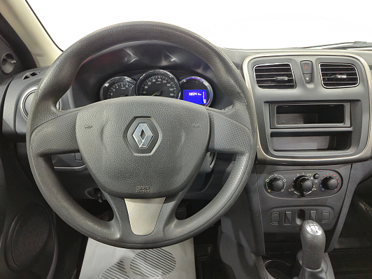 Renault Logan Confort, 2015 года, пробег 58340 км